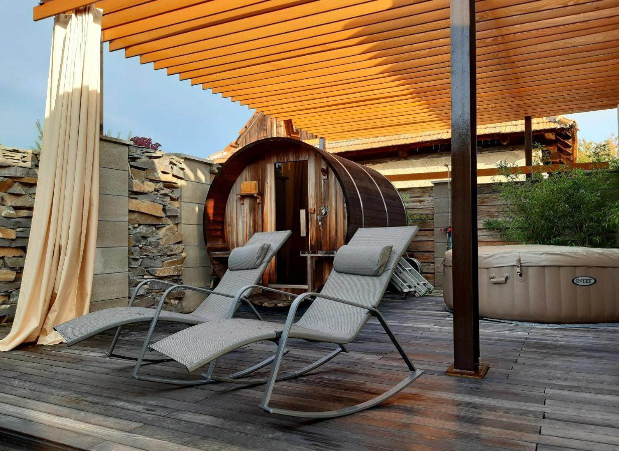 Vigeo Lounge B&B Coffee Bojnice Ngoại thất bức ảnh